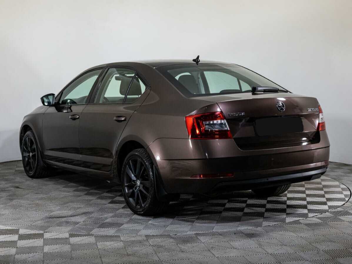 Skoda Octavia с пробегом — 2018 год. Фото: #6