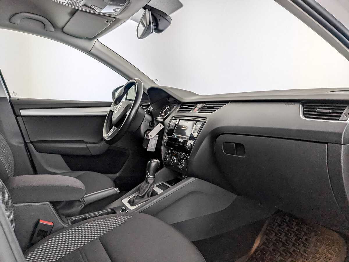 Skoda Octavia с пробегом — 2020 год. Фото: #10