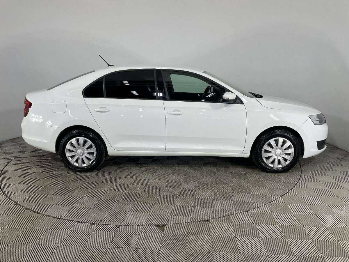 Skoda Rapid с пробегом — 2019 год. Фото: #3