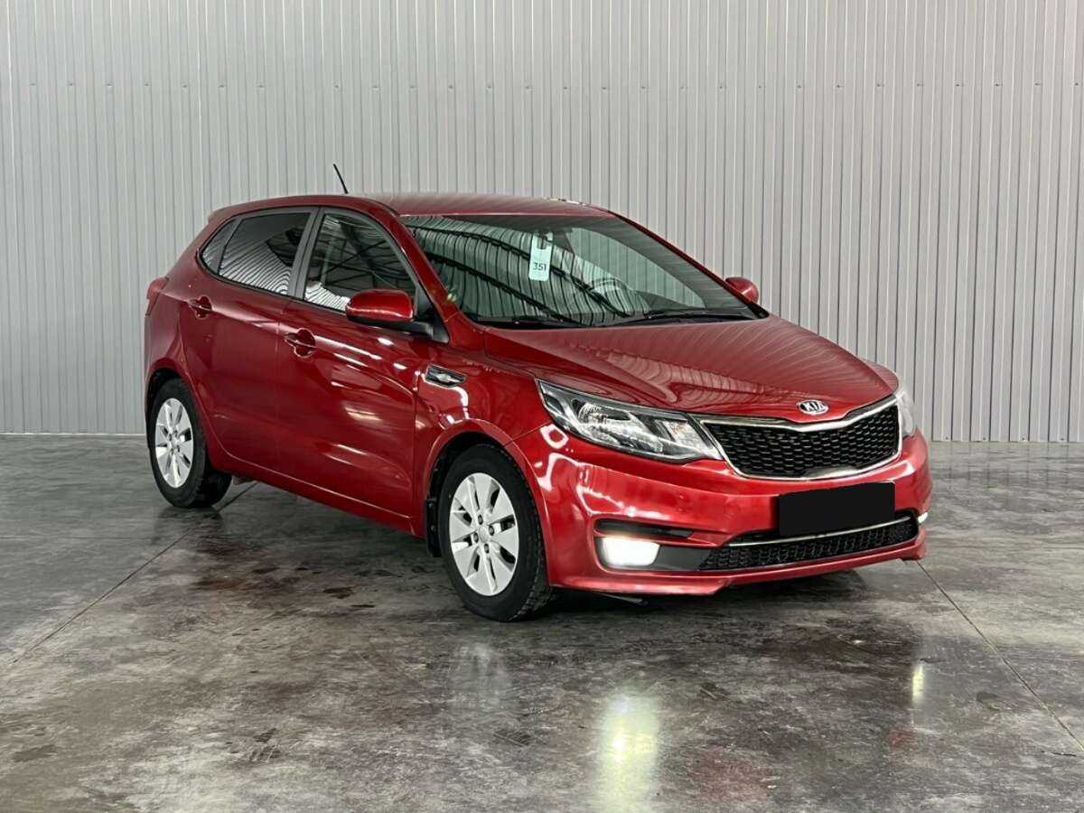 Kia Rio с пробегом — 2015 год. Фото: #2
