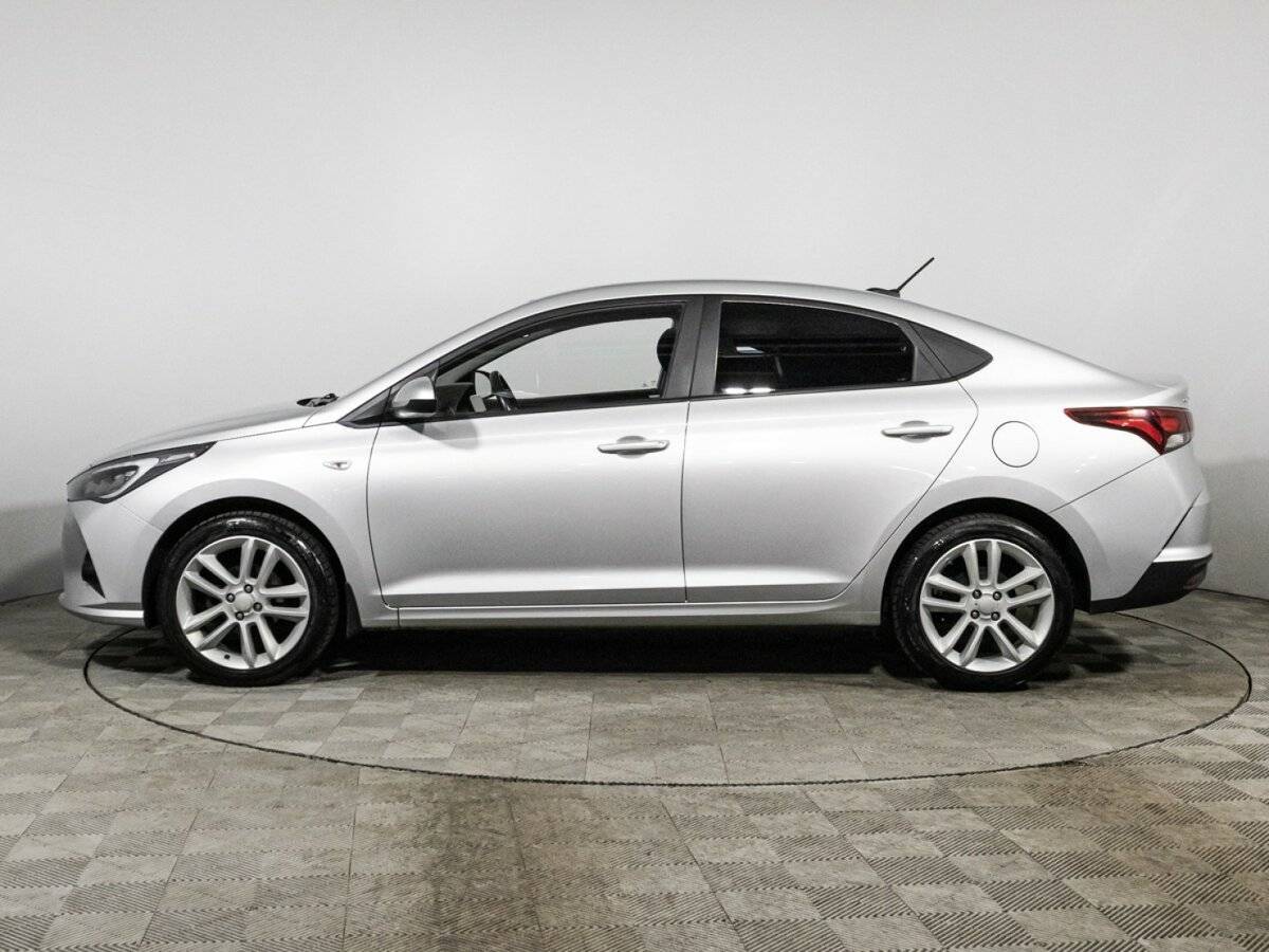 Hyundai Solaris с пробегом — 2020 год. Фото: #7