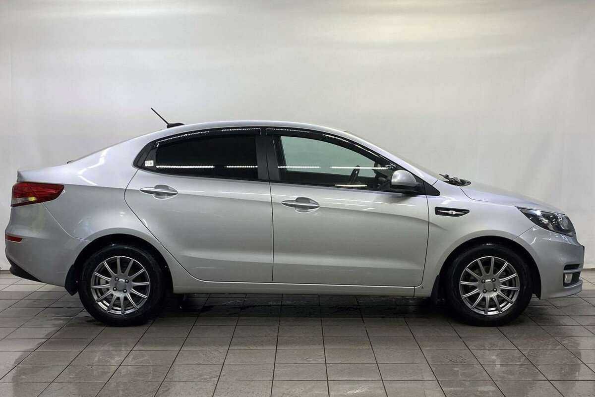 Kia Rio с пробегом — 2017 год. Фото: #3