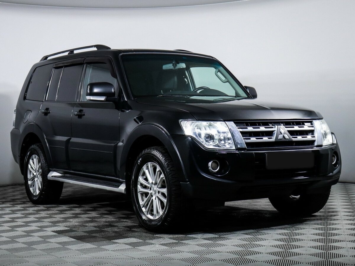 Mitsubishi Pajero с пробегом — 2012 год. Фото: #2