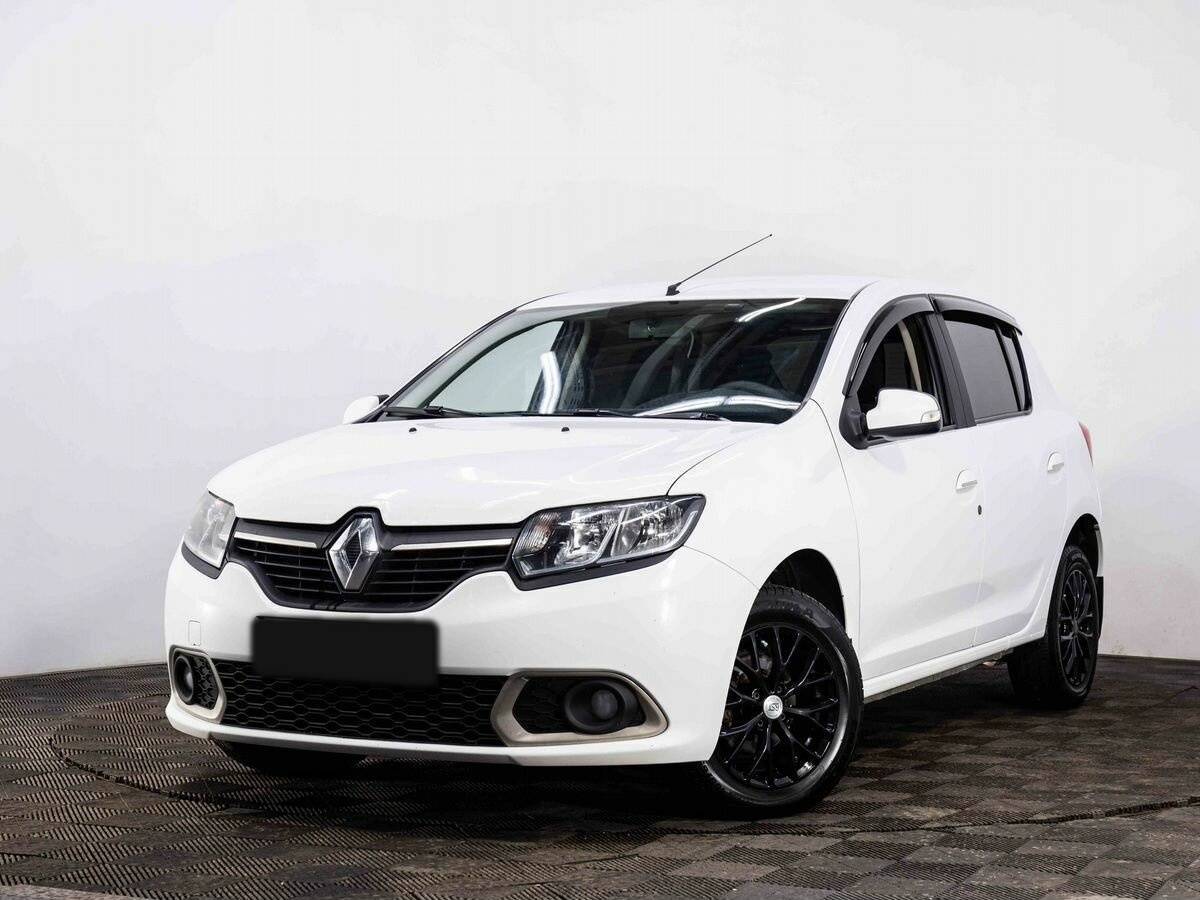 Renault Sandero с пробегом — 2016 год. Посмотреть фото