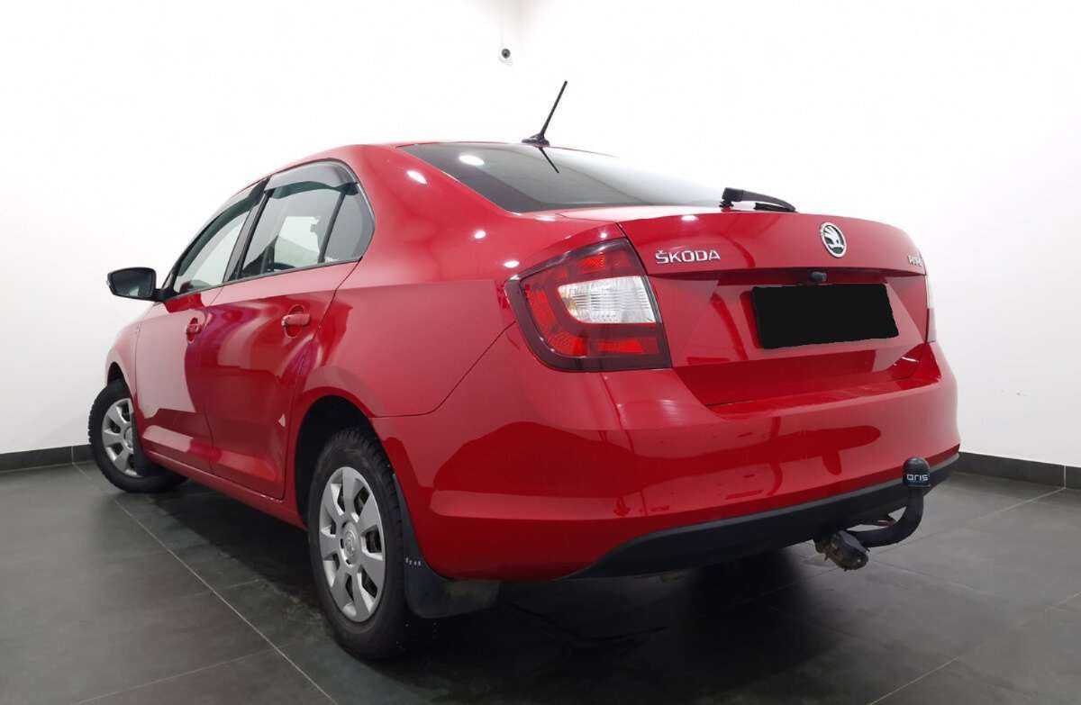 Skoda Rapid с пробегом — 2019 год. Фото: #3