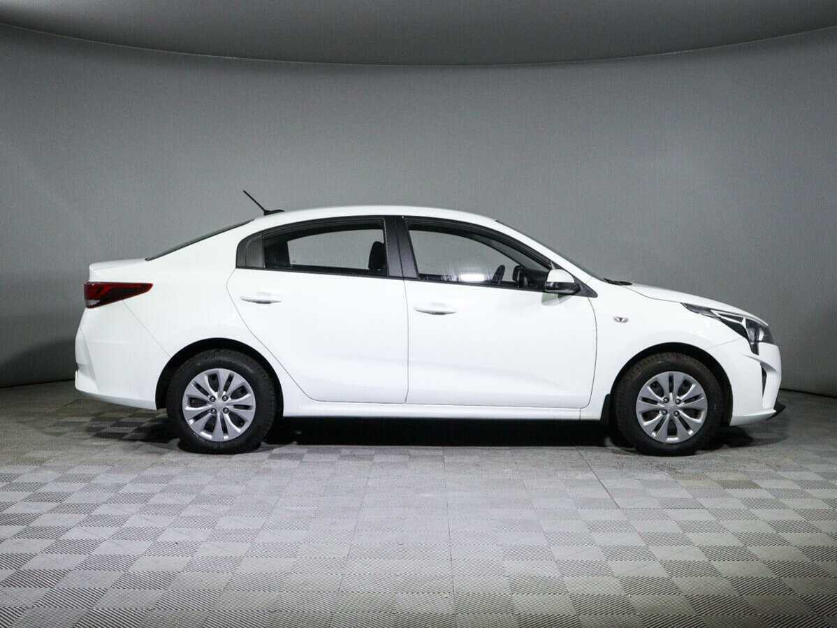 Kia Rio с пробегом — 2021 год. Фото: #3
