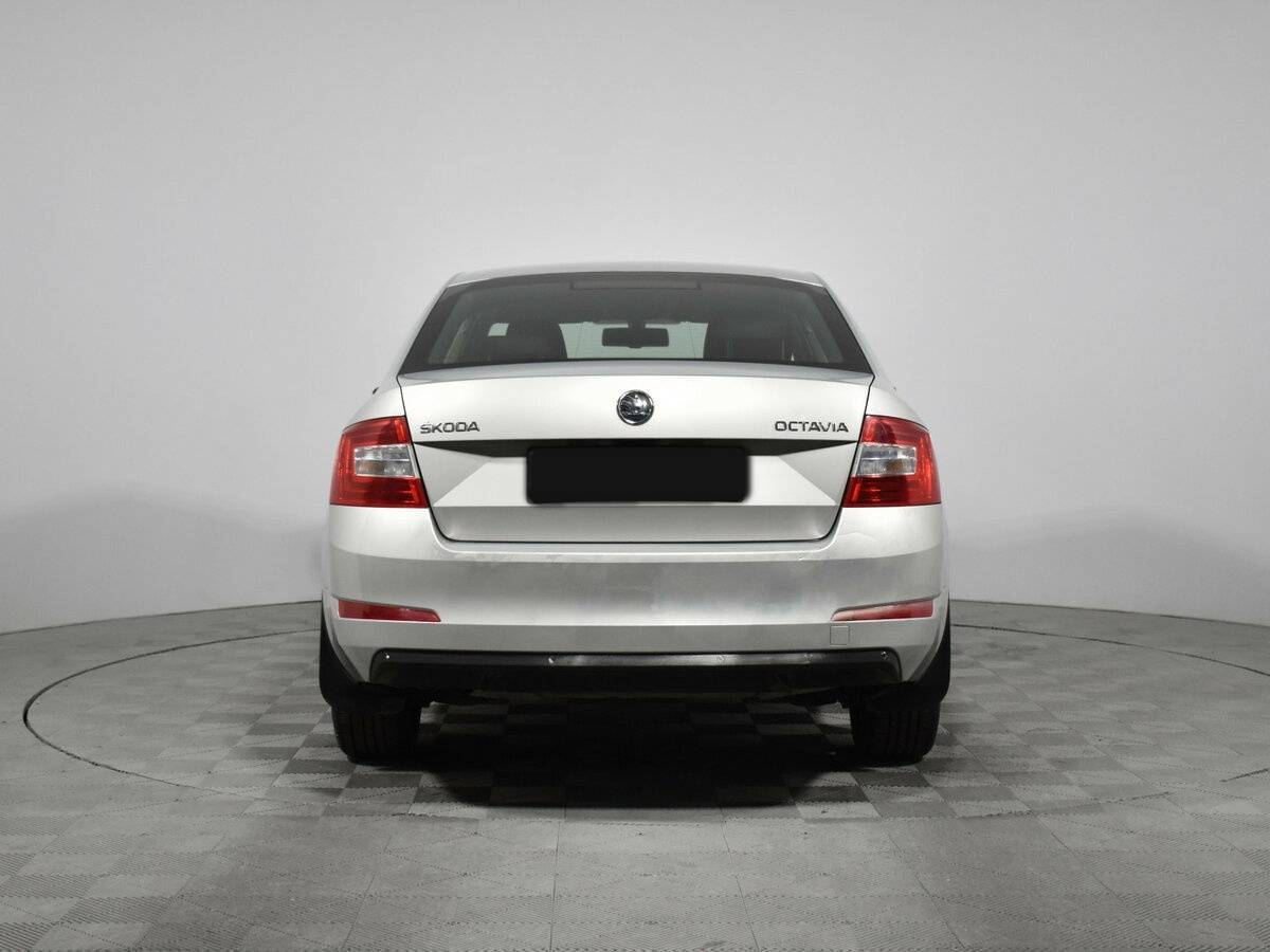 Skoda Octavia с пробегом — 2015 год. Фото: #5