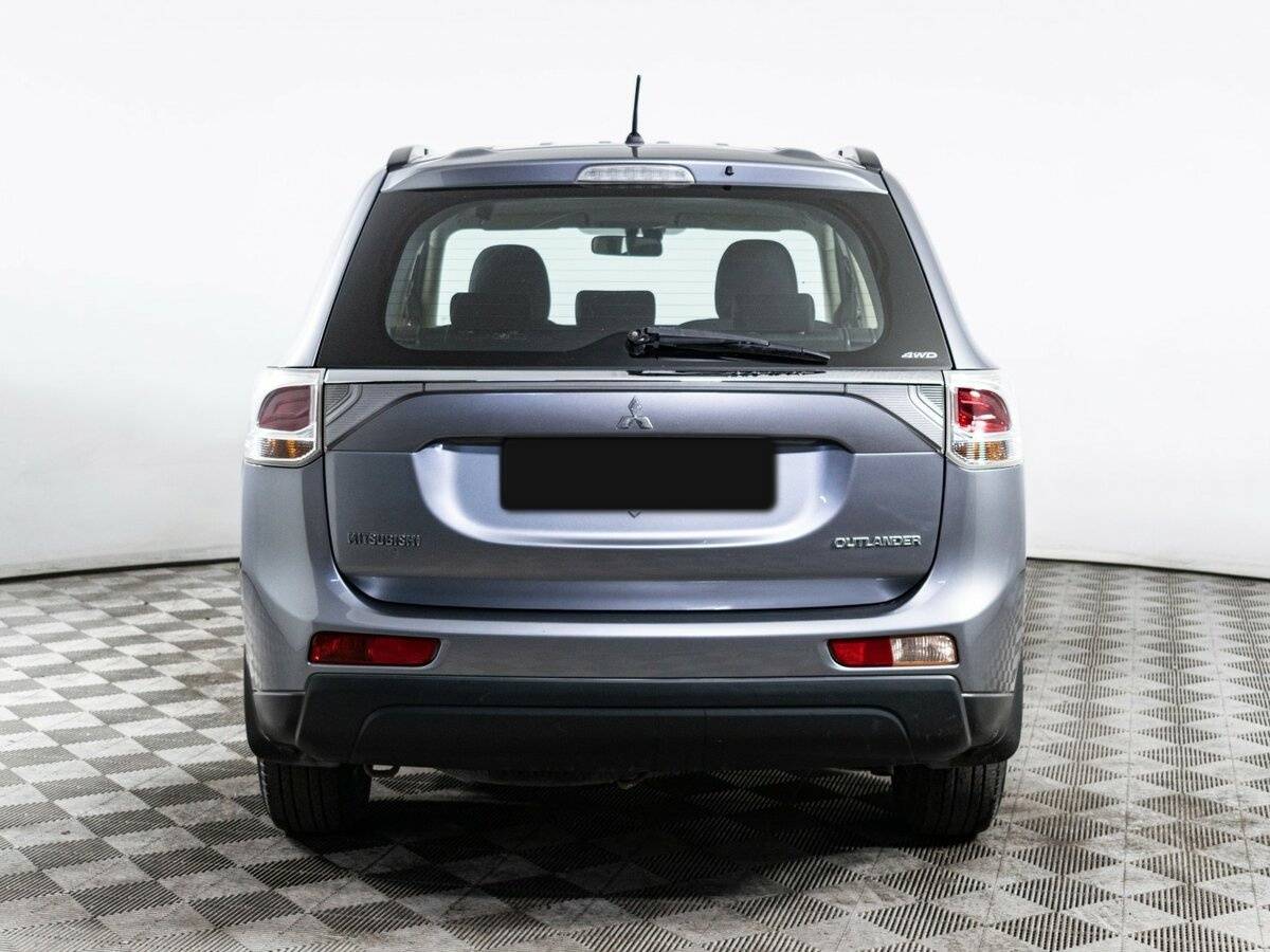 Mitsubishi Outlander с пробегом — 2012 год. Фото: #4
