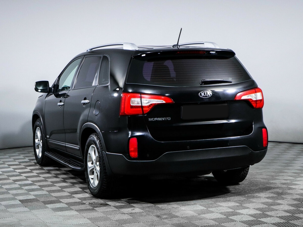 Kia Sorento с пробегом — 2013 год. Фото: #6