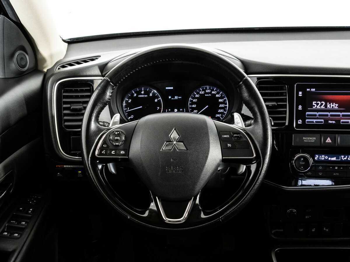 Mitsubishi Outlander с пробегом — 2018 год. Фото: #9