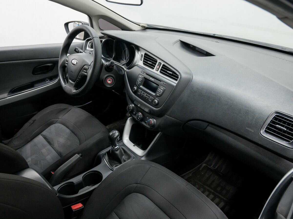 Kia Ceed с пробегом — 2014 год. Фото: #6