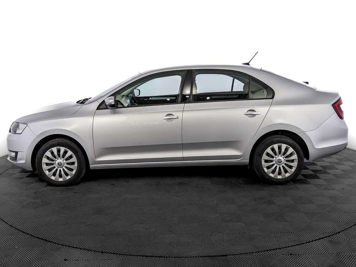 Skoda Rapid с пробегом — 2018 год. Фото: #7