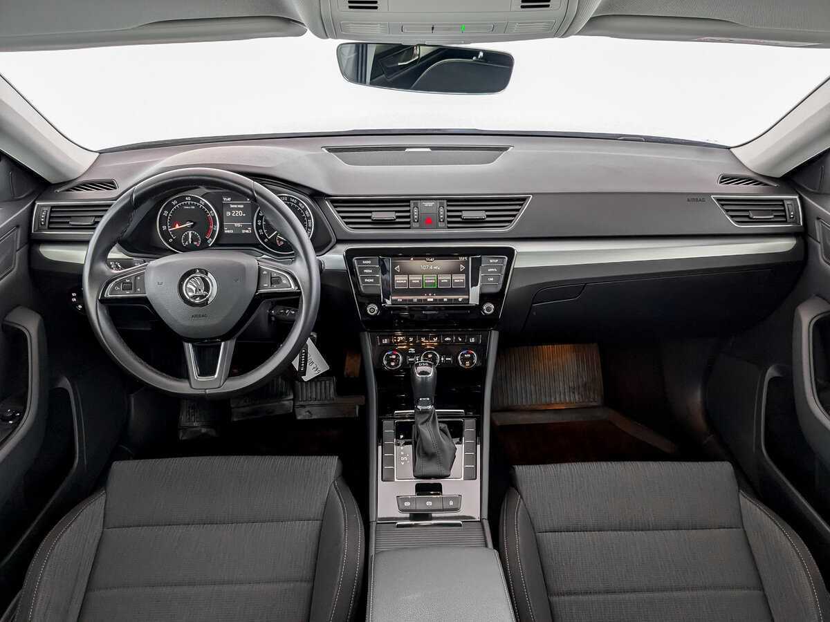 Skoda Superb с пробегом — 2019 год. Фото: #11