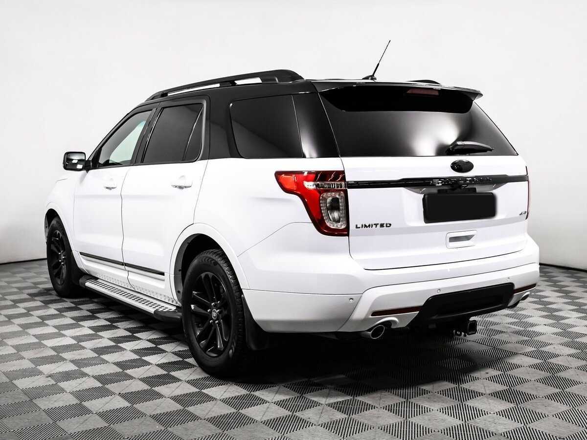 Ford Explorer с пробегом — 2013 год. Фото: #6