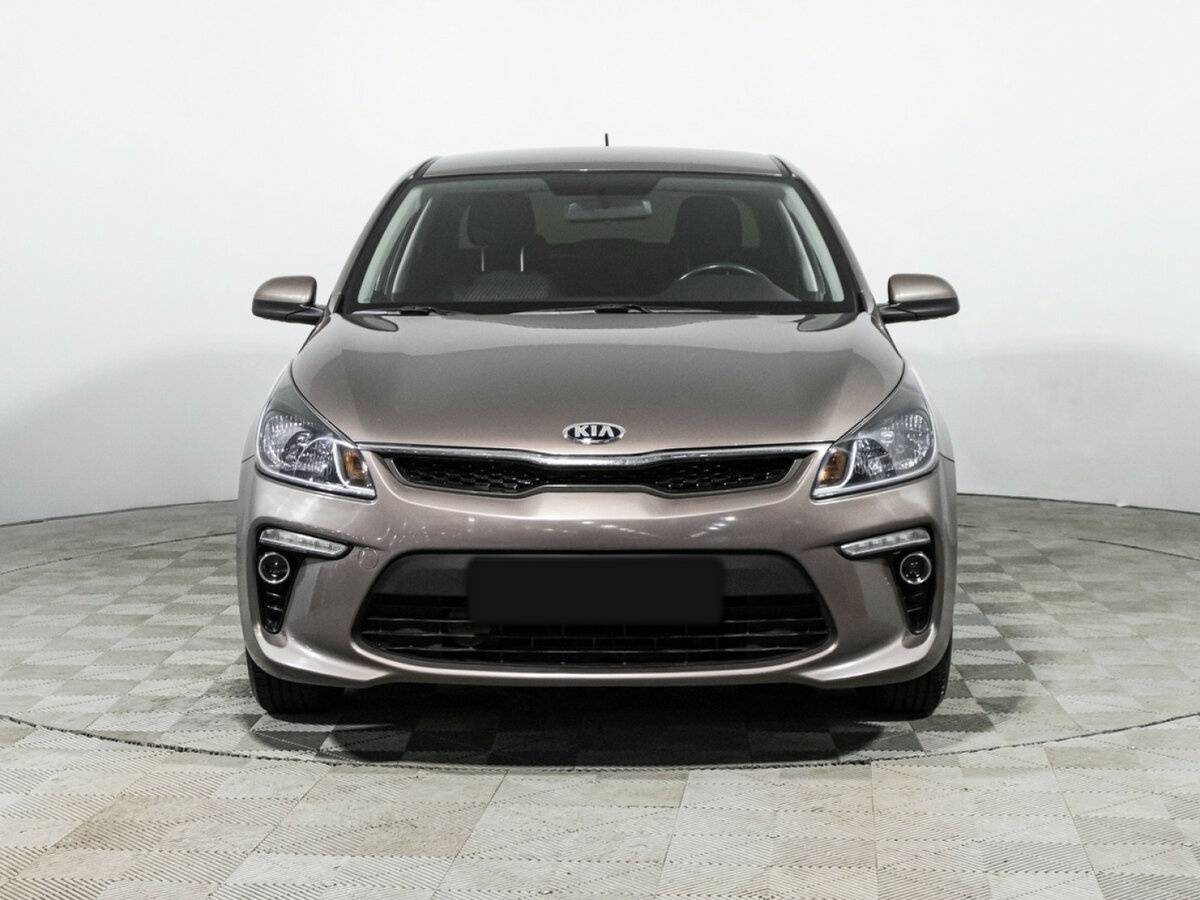 Kia Rio с пробегом — 2018 год. Фото: #1