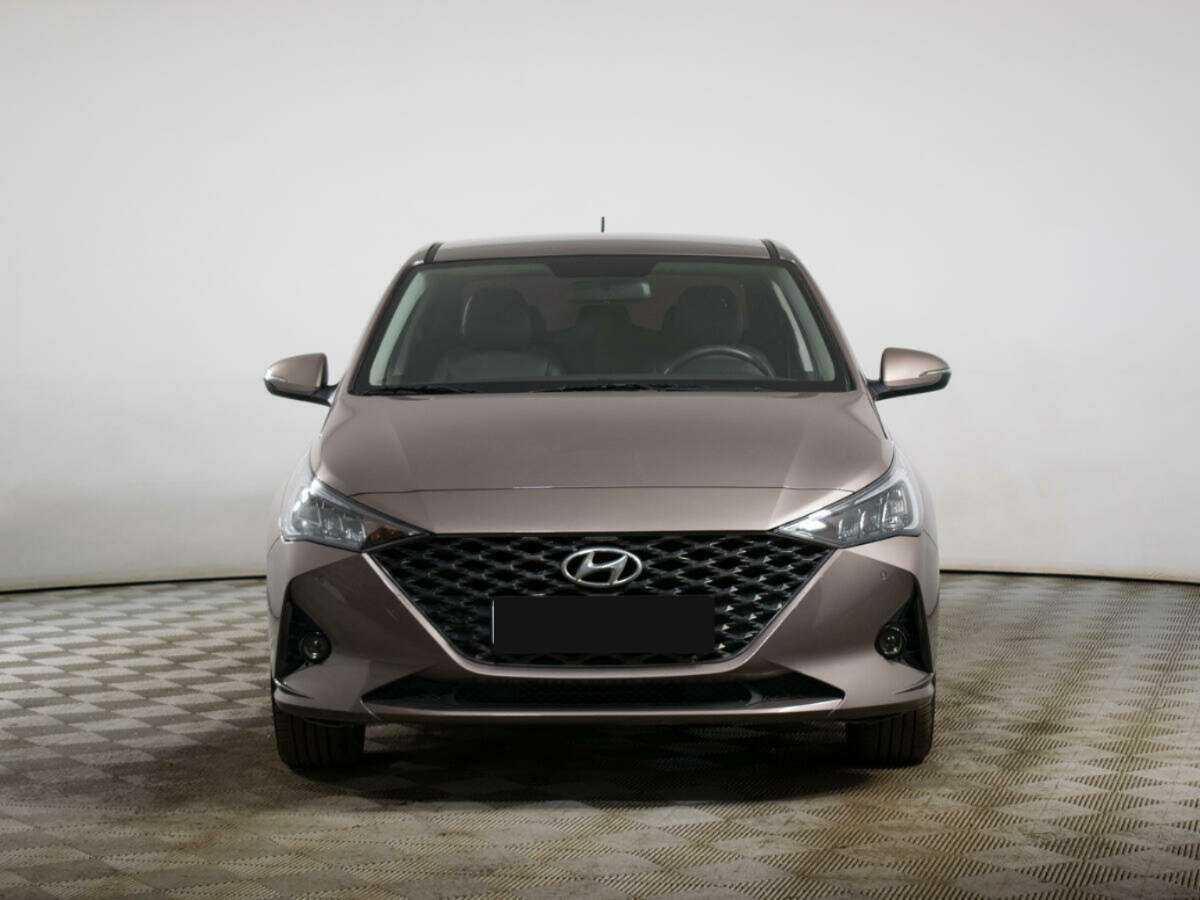 Hyundai Solaris с пробегом — 2021 год. Фото: #1