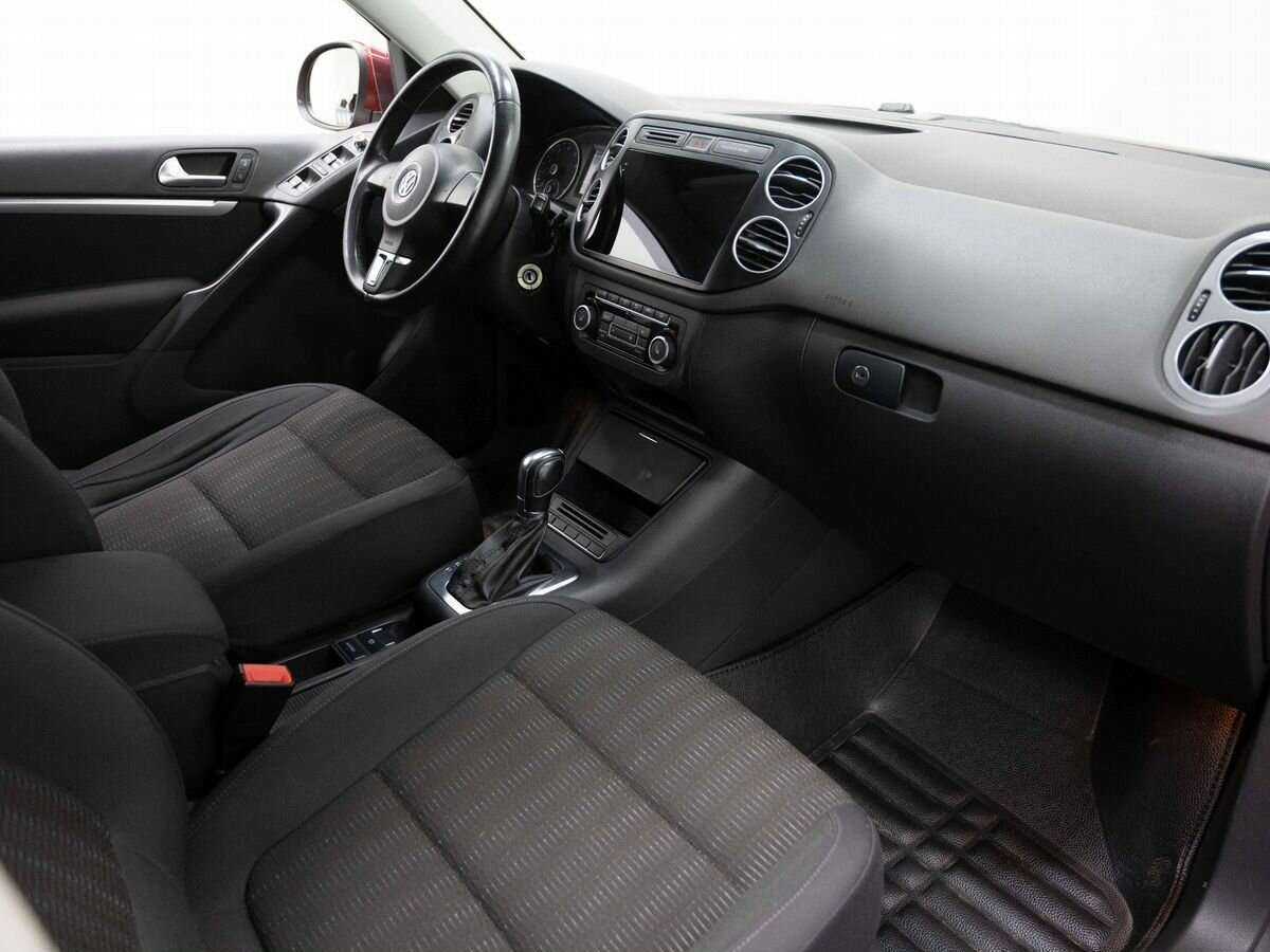 Volkswagen Tiguan с пробегом — 2012 год. Фото: #10