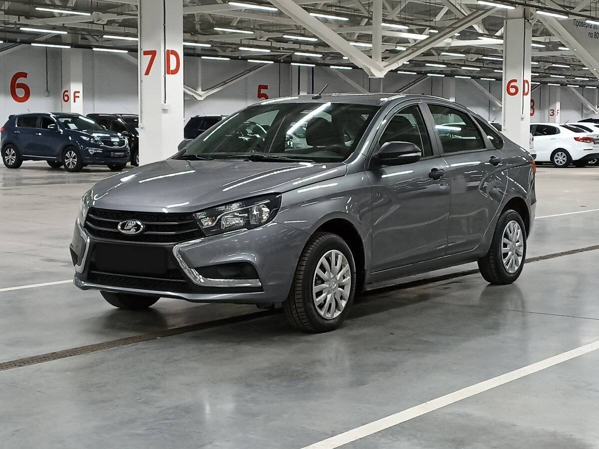 Lada (ВАЗ) Vesta с пробегом — 2016 год. Посмотреть фото