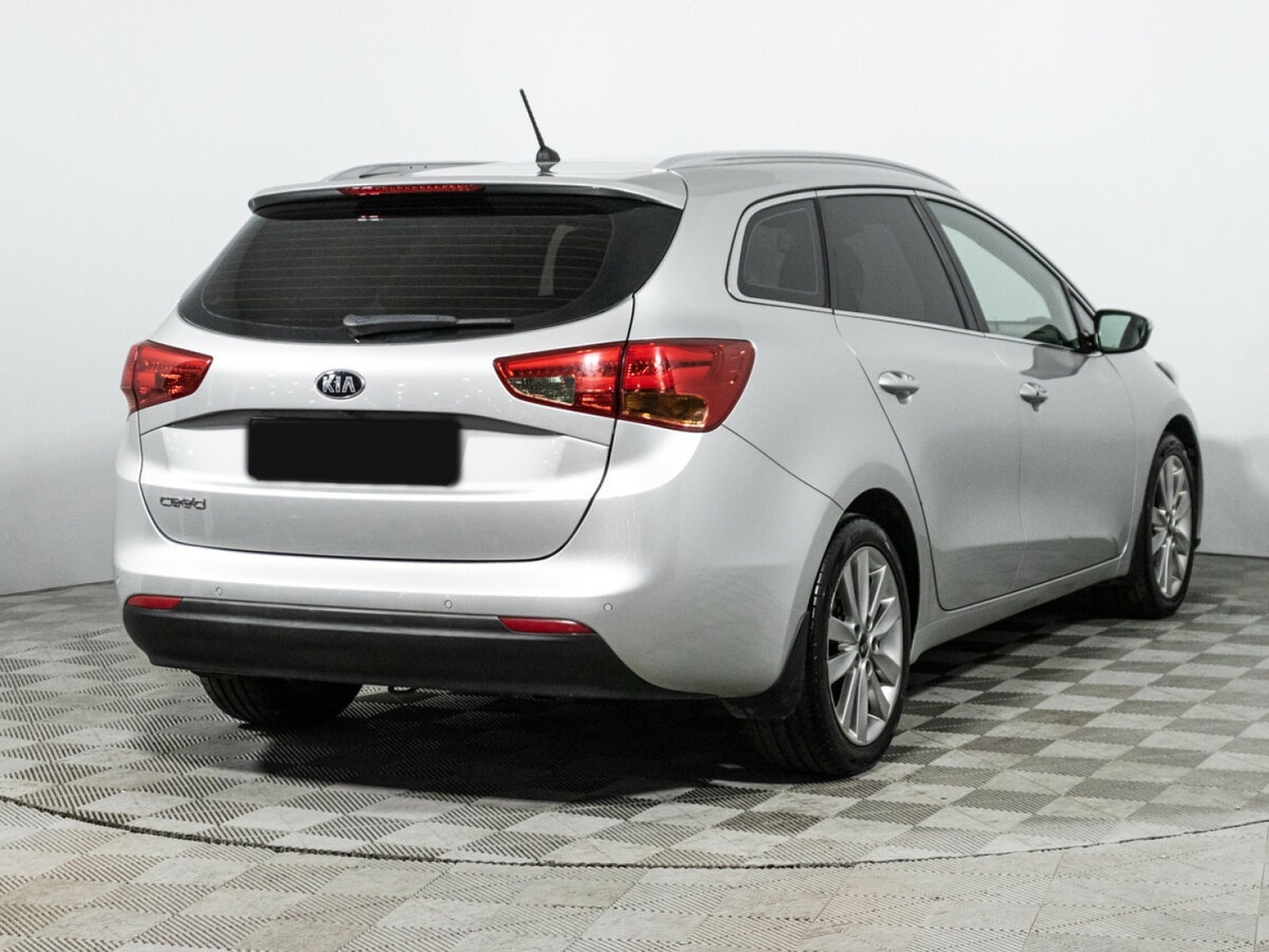 Kia Ceed с пробегом — 2015 год. Фото: #4