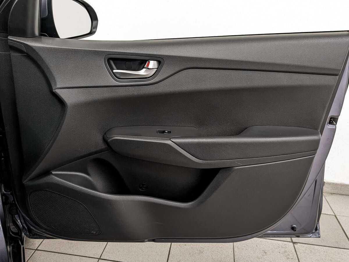 Hyundai Solaris с пробегом — 2021 год. Фото: #20