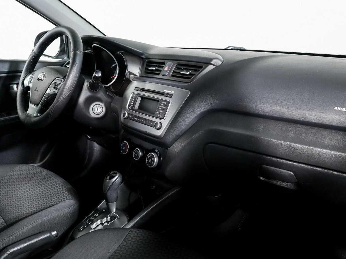 Kia Rio с пробегом — 2016 год. Фото: #5