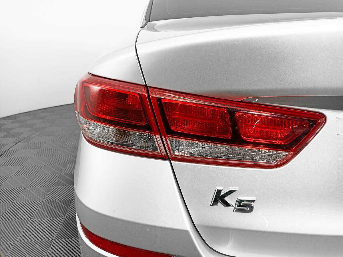 Kia K5 с пробегом — 2019 год. Фото: #6