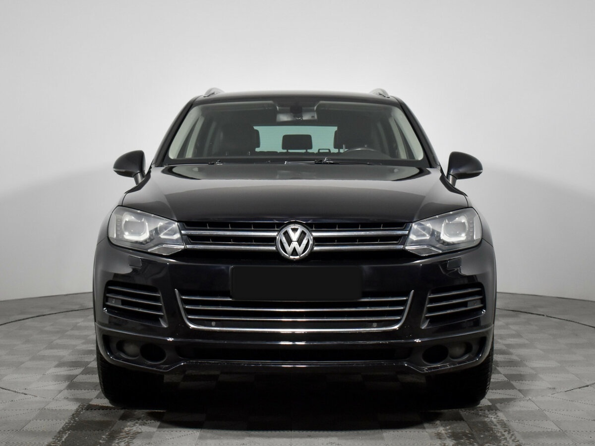 Volkswagen Touareg с пробегом — 2014 год. Фото: #1