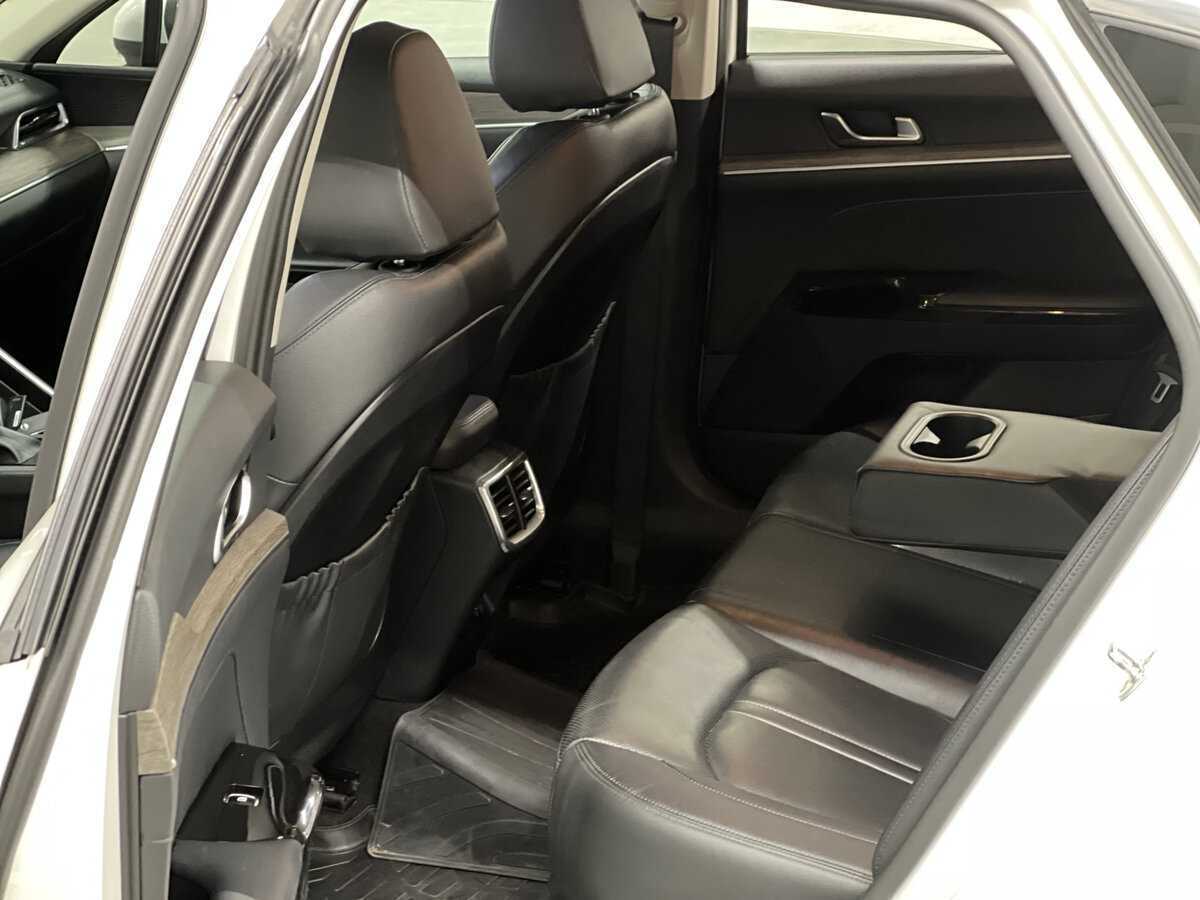 Kia K5 с пробегом — 2020 год. Фото: #11