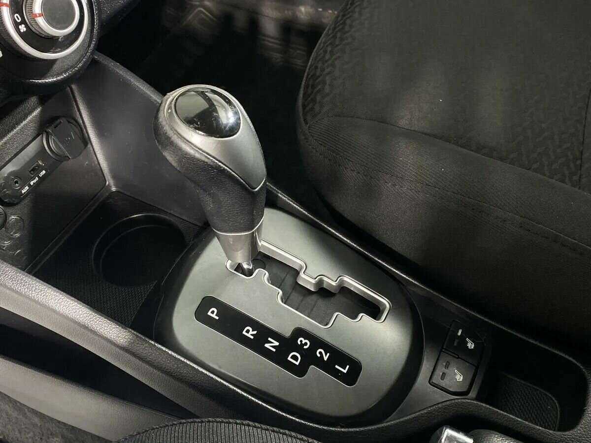 Kia Rio с пробегом — 2013 год. Фото: #10