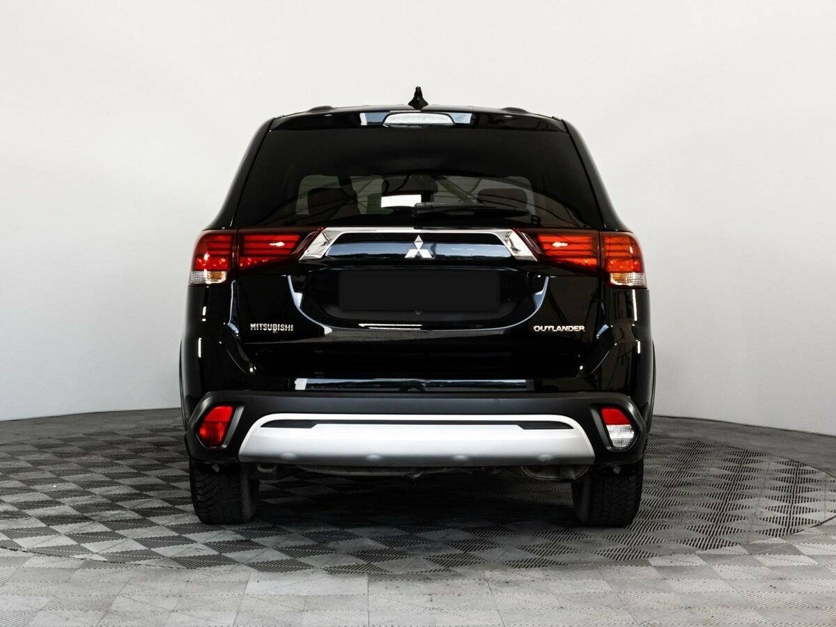Mitsubishi Outlander с пробегом — 2020 год. Фото: #5