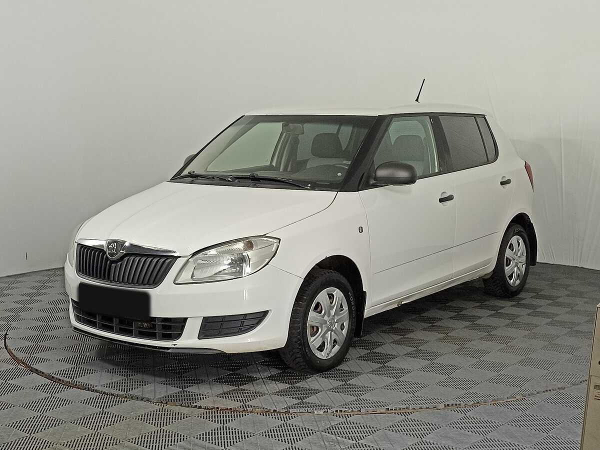 Skoda Fabia с пробегом — 2013 год. Посмотреть фото