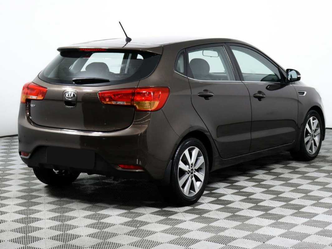 Kia Rio с пробегом — 2015 год. Фото: #4