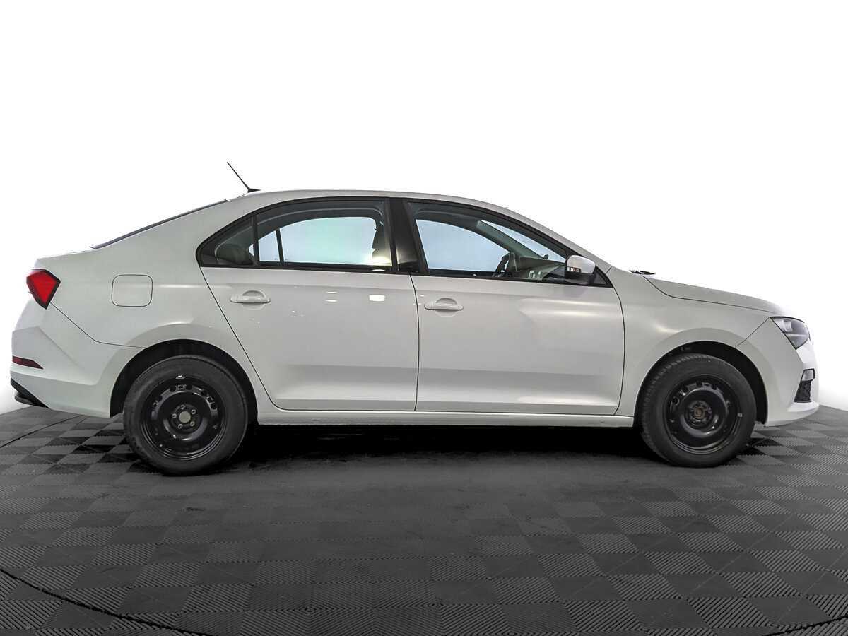 Skoda Rapid с пробегом — 2020 год. Фото: #3