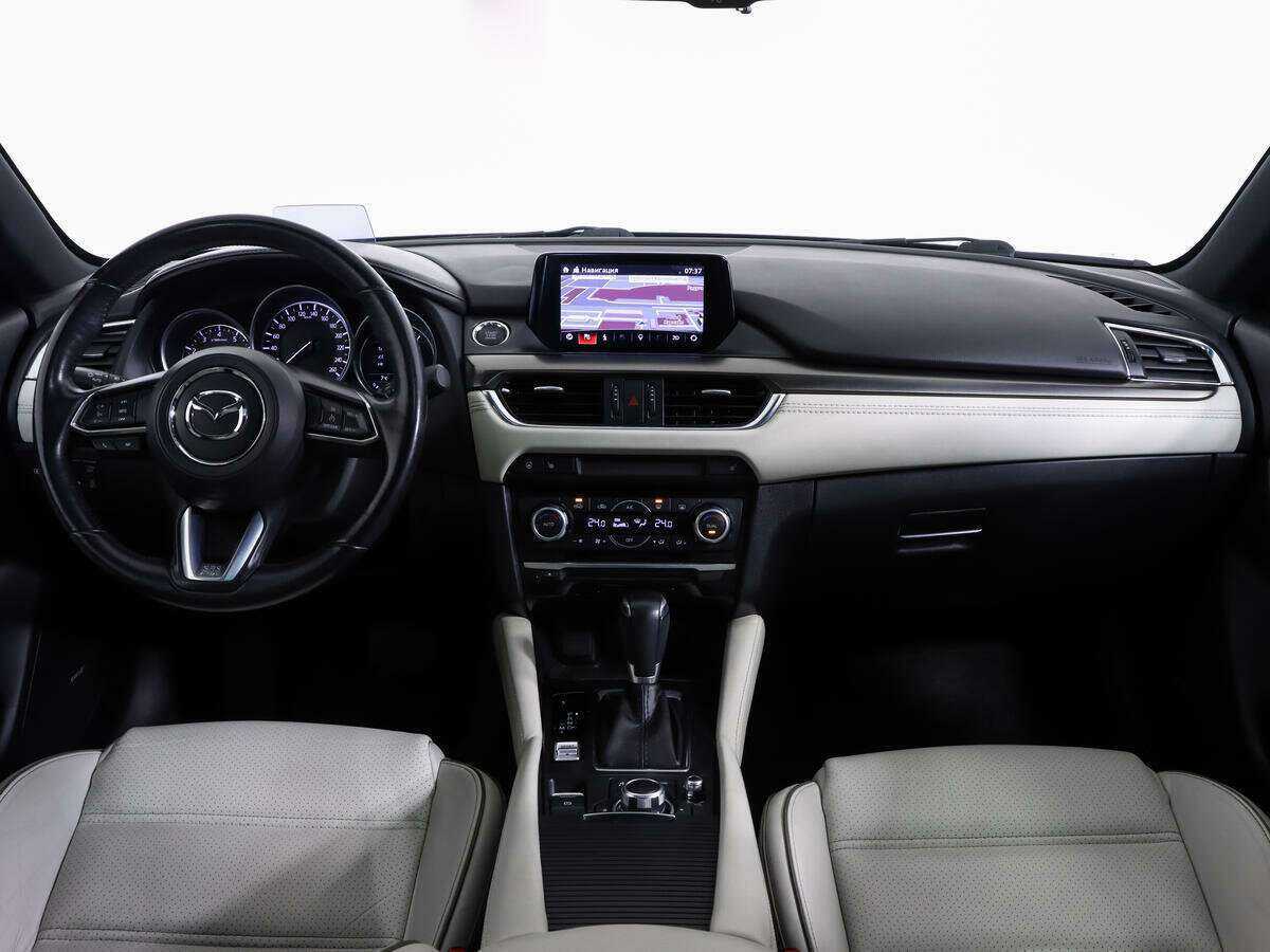 Mazda 6 с пробегом — 2018 год. Фото: #9