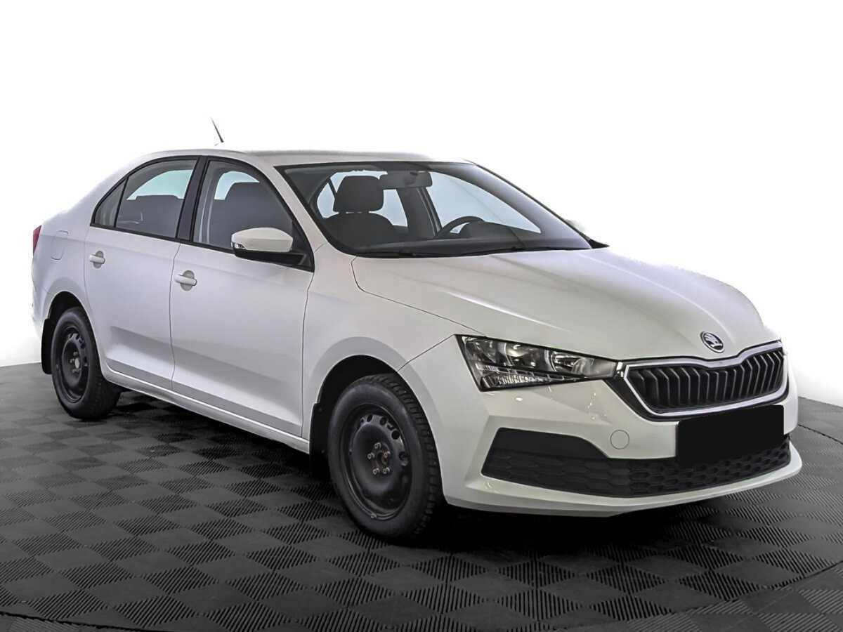 Skoda Rapid с пробегом — 2021 год. Фото: #2