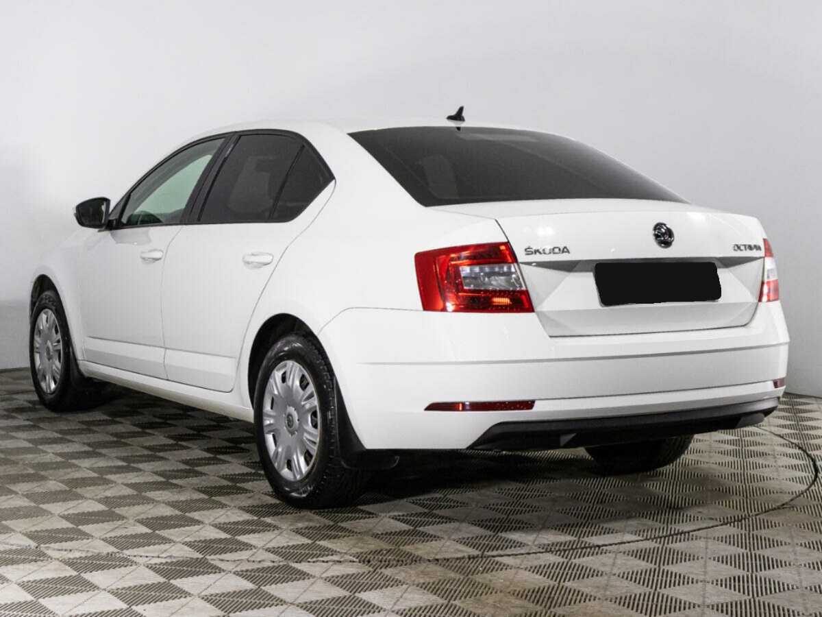 Skoda Octavia с пробегом — 2018 год. Фото: #6