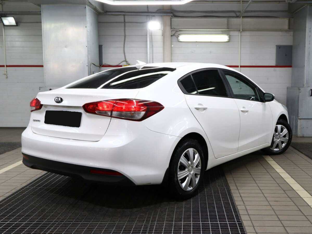 Kia Cerato с пробегом — 2018 год. Фото: #3