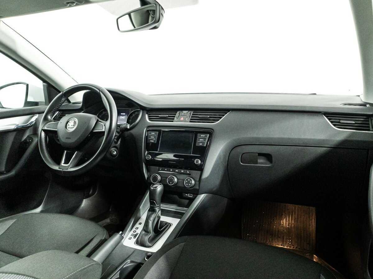 Skoda Octavia с пробегом — 2019 год. Фото: #8