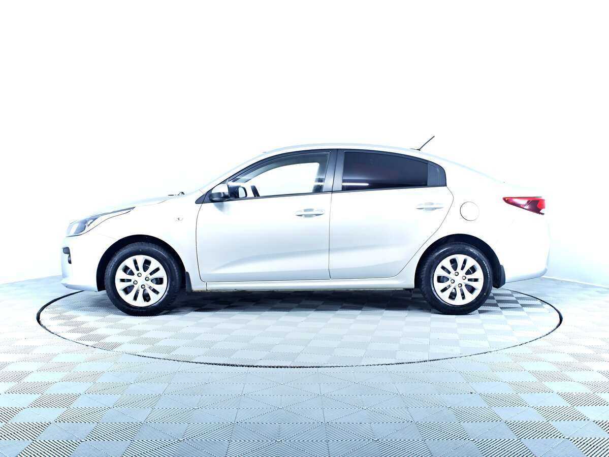 Kia Rio с пробегом — 2017 год. Фото: #7
