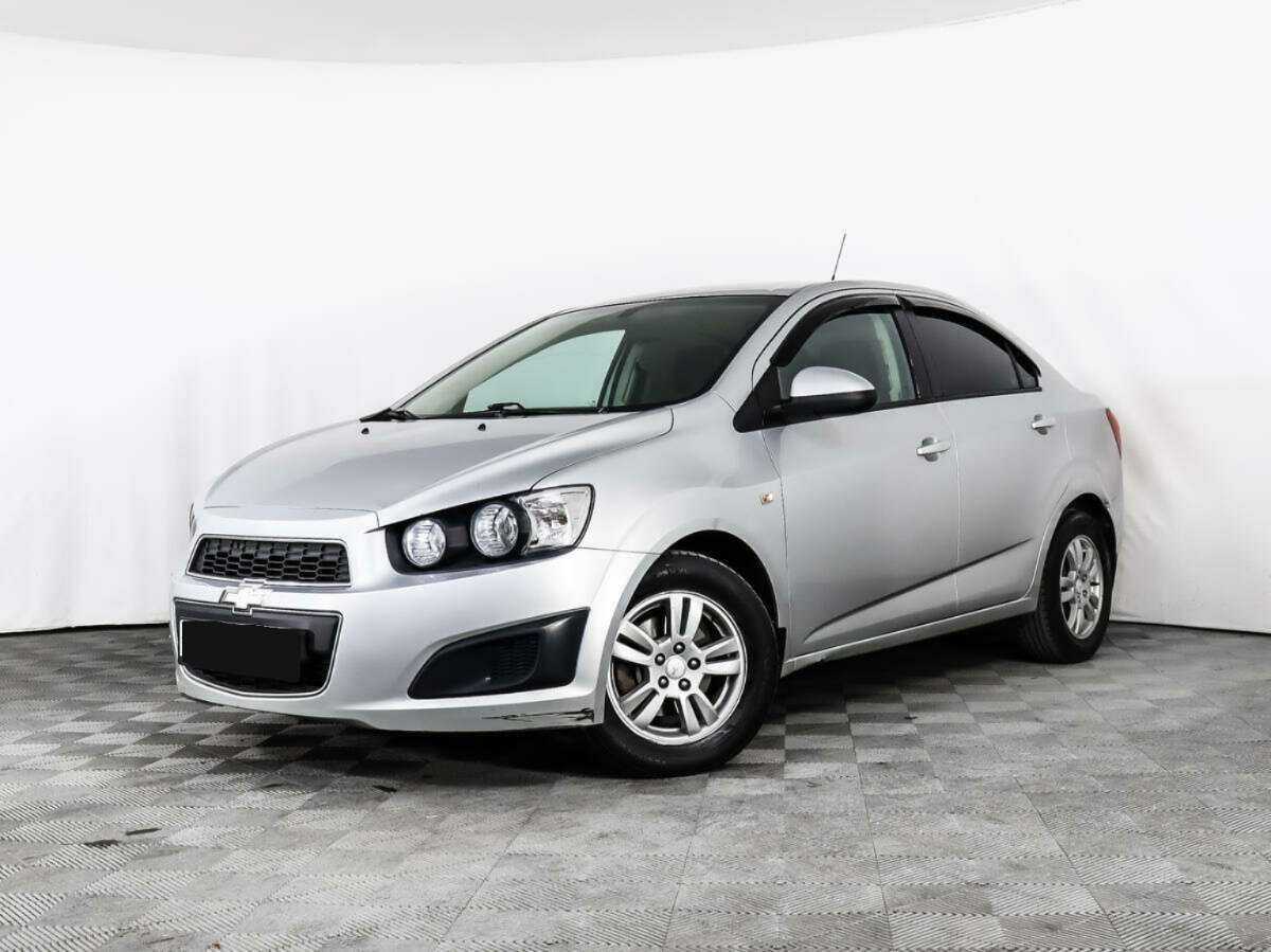 Chevrolet Aveo с пробегом — 2013 год. Фото: #0