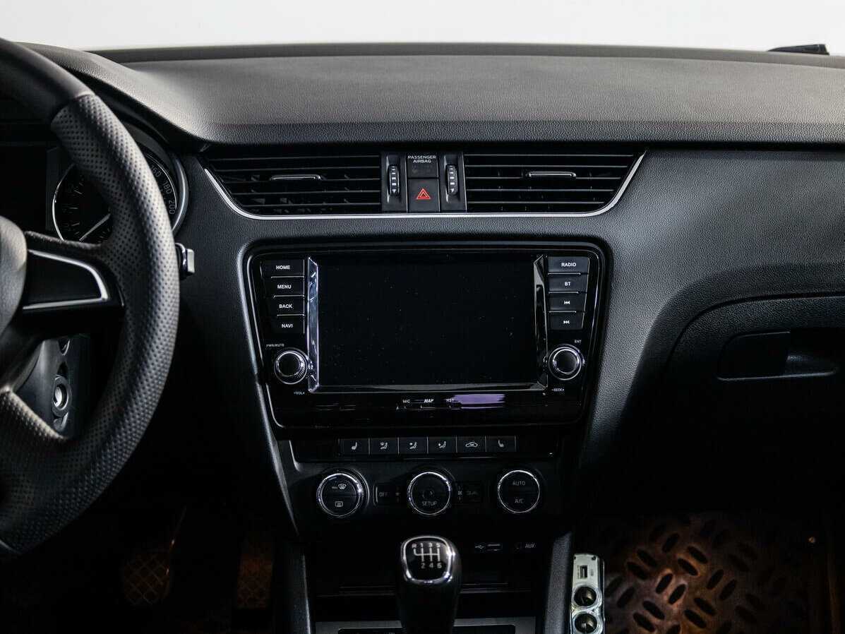 Skoda Octavia с пробегом — 2013 год. Фото: #11