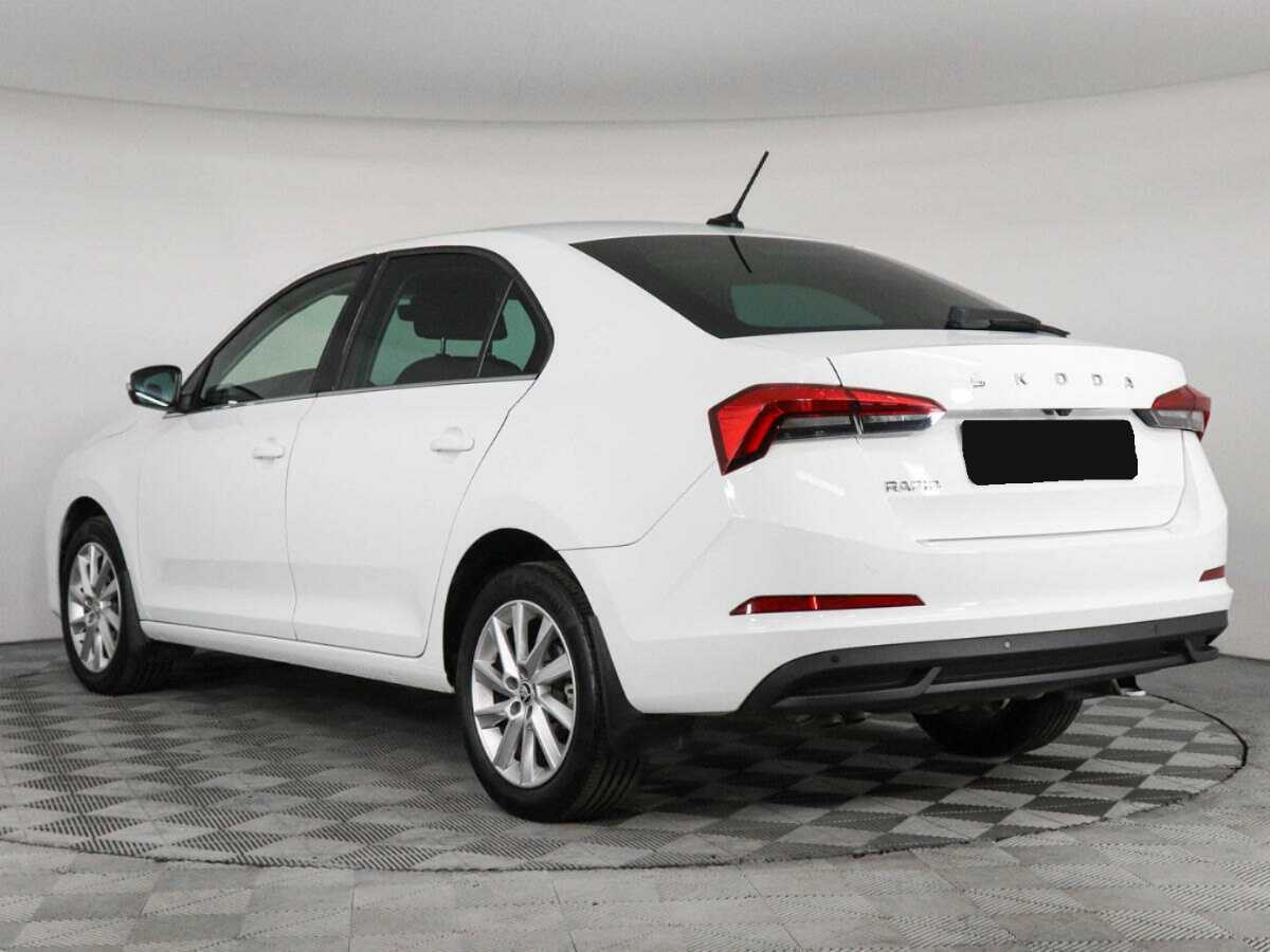 Skoda Rapid с пробегом — 2021 год. Фото: #6
