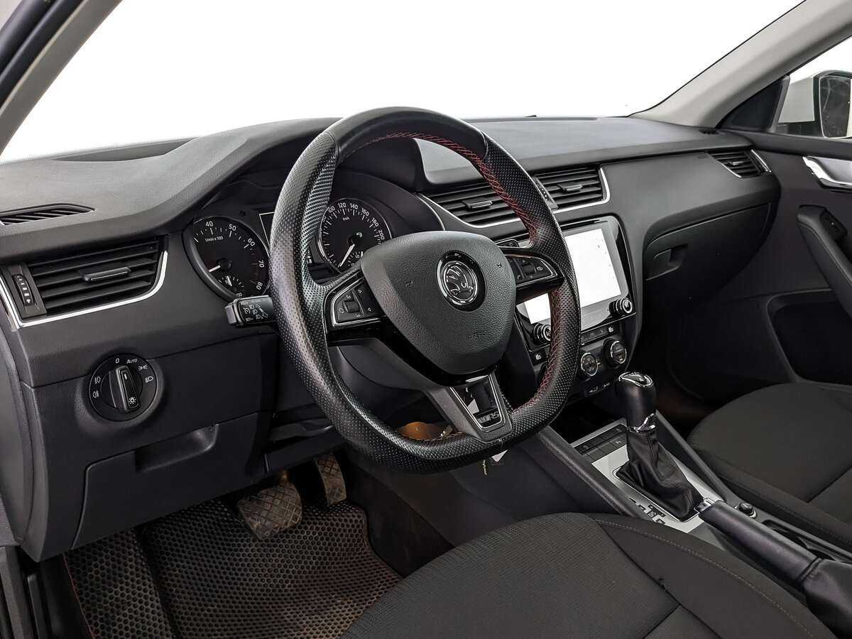 Skoda Octavia с пробегом — 2014 год. Фото: #13