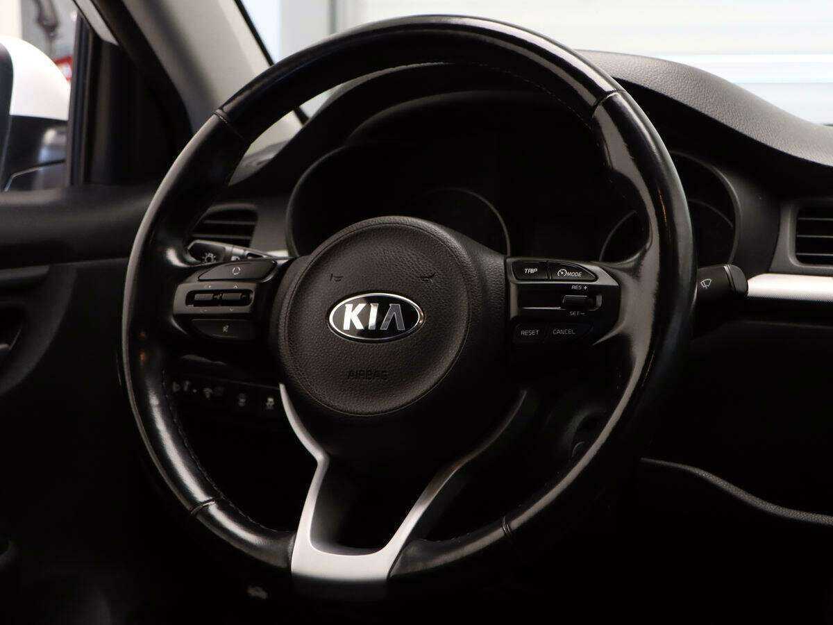 Kia Rio с пробегом — 2018 год. Фото: #10