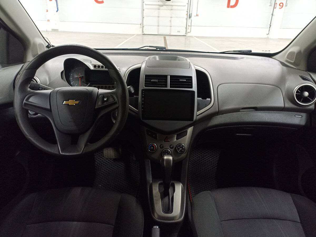 Chevrolet Aveo с пробегом — 2012 год. Фото: #13