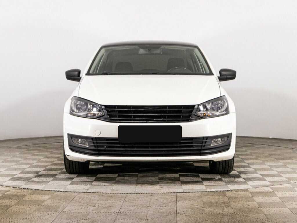 Volkswagen Polo с пробегом — 2015 год. Фото: #1