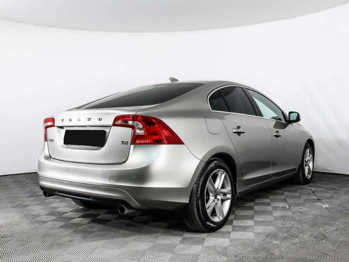 Volvo S60 с пробегом — 2014 год. Фото: #4