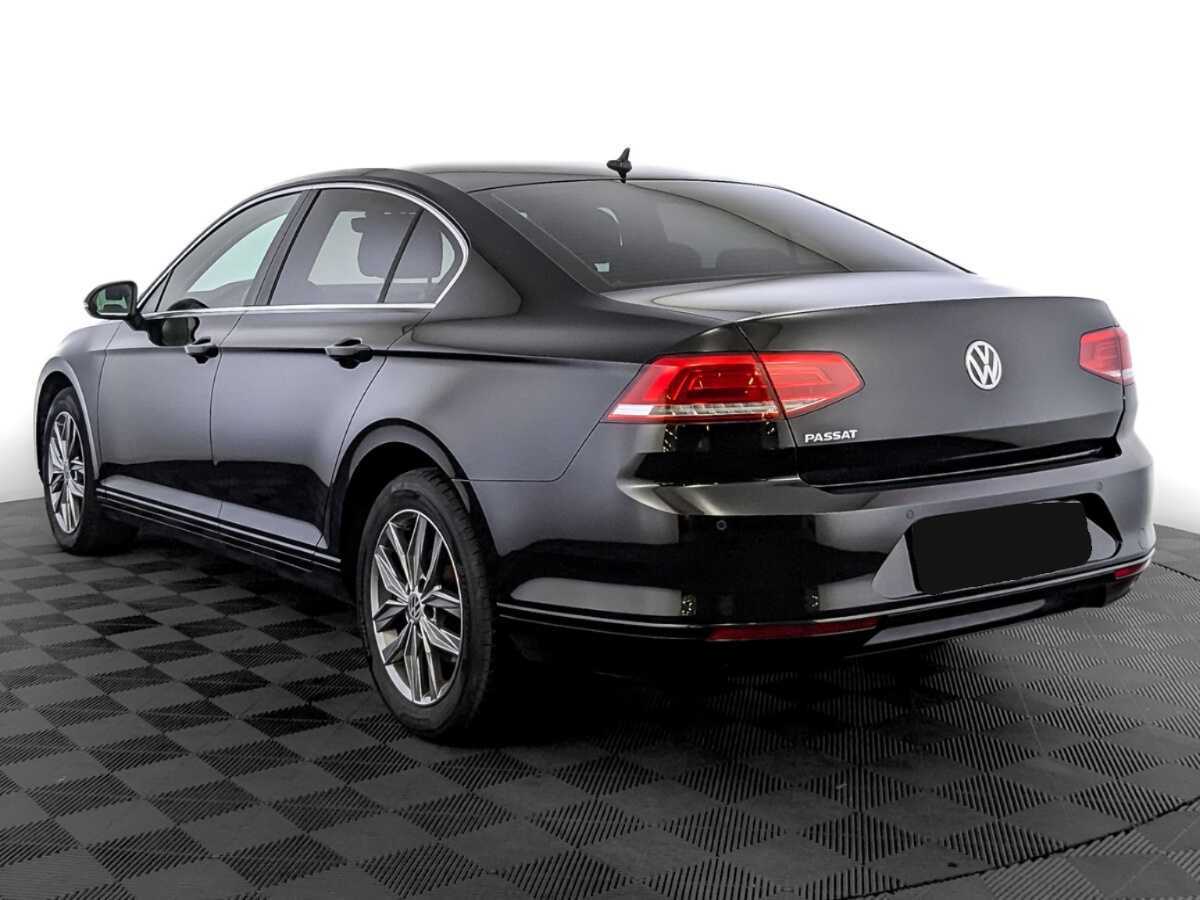 Volkswagen Passat с пробегом — 2018 год. Фото: #6