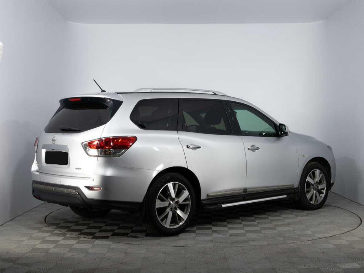 Nissan Pathfinder с пробегом — 2015 год. Фото: #4