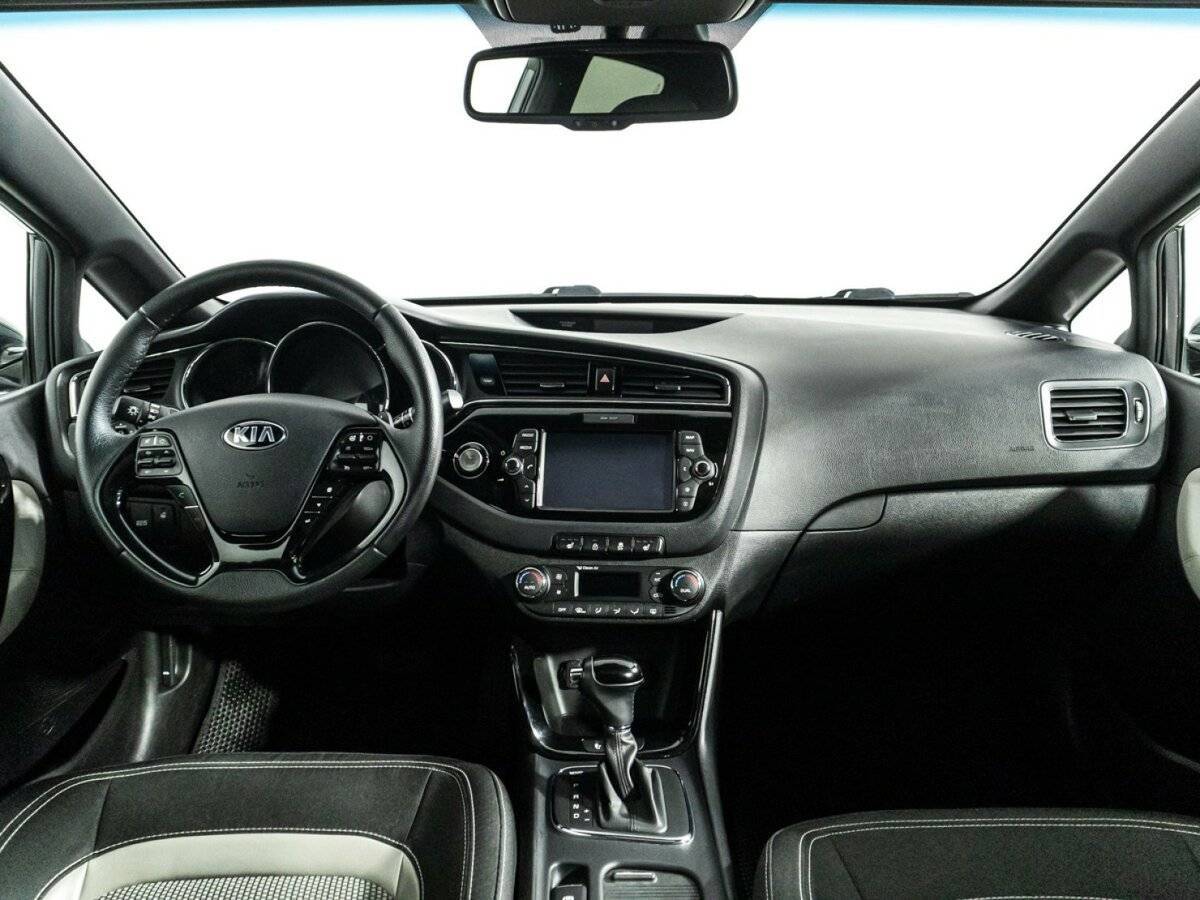 Kia Ceed с пробегом — 2016 год. Фото: #12